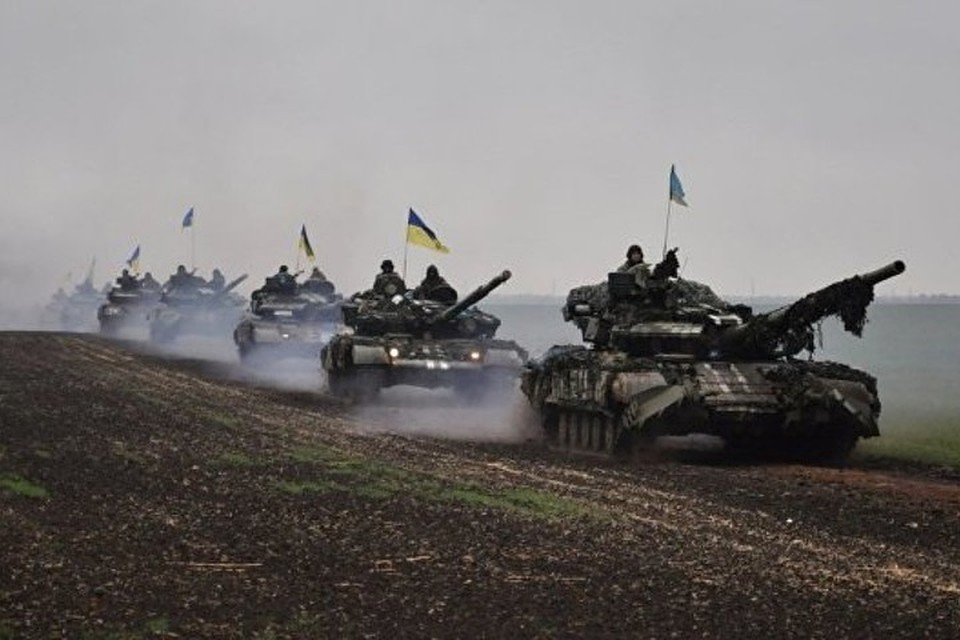 Украинские силовики открыли огонь из танков на мариупольском направлении. Фото: Минобороны Украины