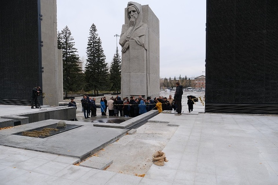 Реконструкции Монумента Славы в Новосибирске уделяют пристальное внимание. Фото: nso.ru