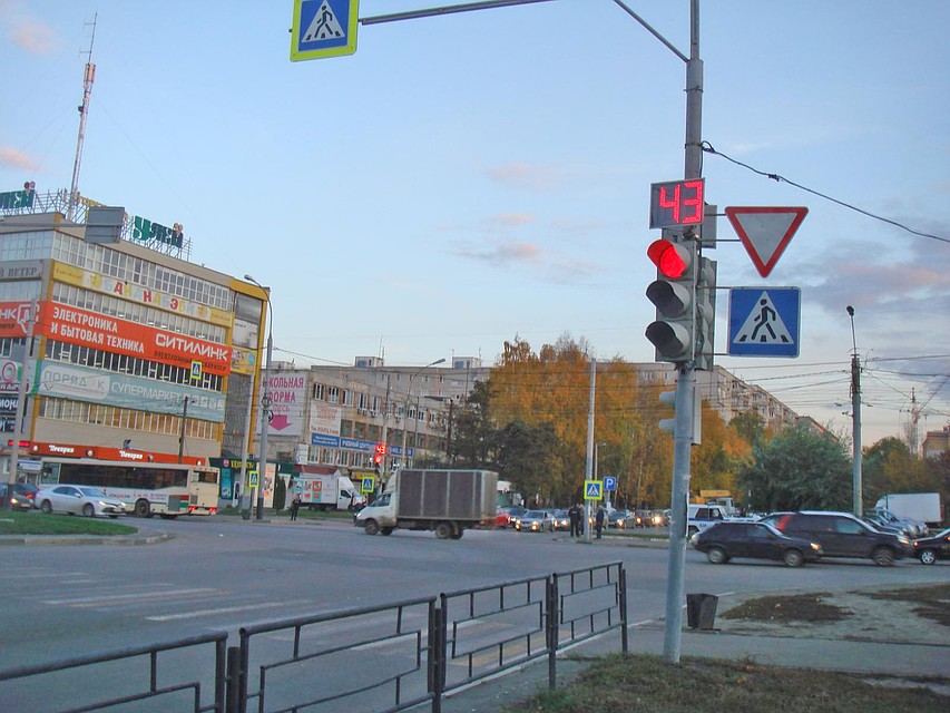 Подросток переходил бульвар на "зеленый"