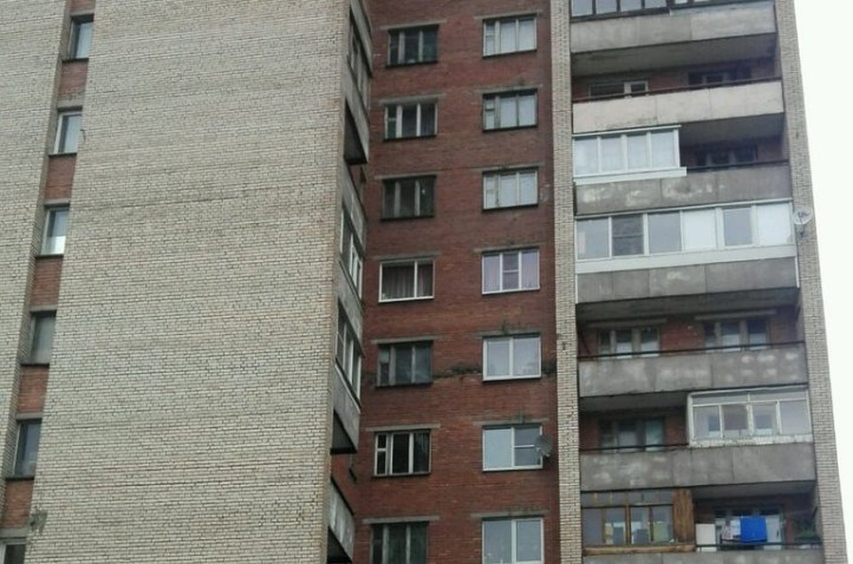 Девочка упала с крыши Фото: vk.com/t_kupchino