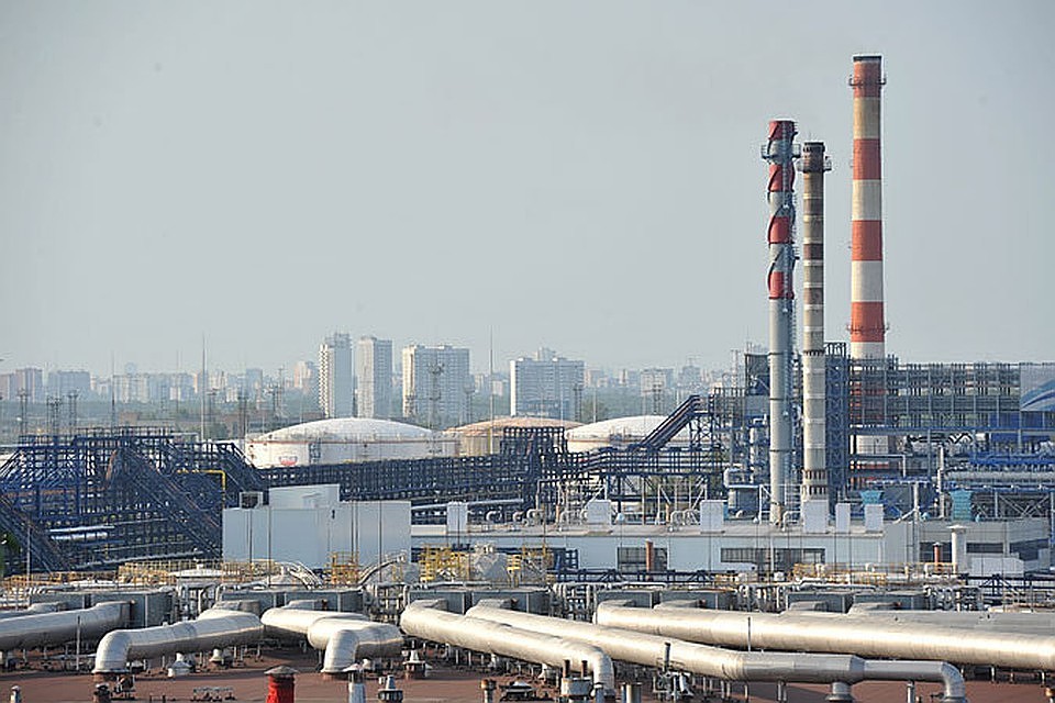 Пахнет нефтепродуктами, говорят специалисты
