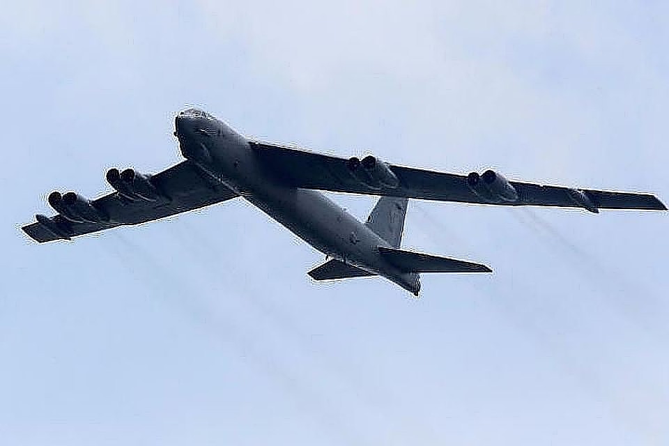 Российский Су-27 сопроводил американский B-52, который сымитировал бомбардировку Крыма