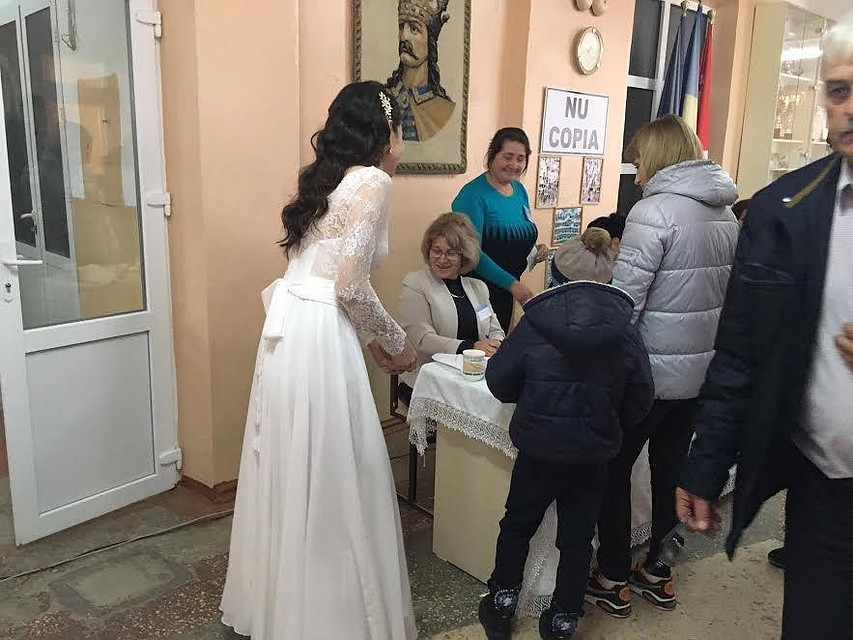 Иногда выбрать невесту легче, чем кандидата, за которого голосовать.