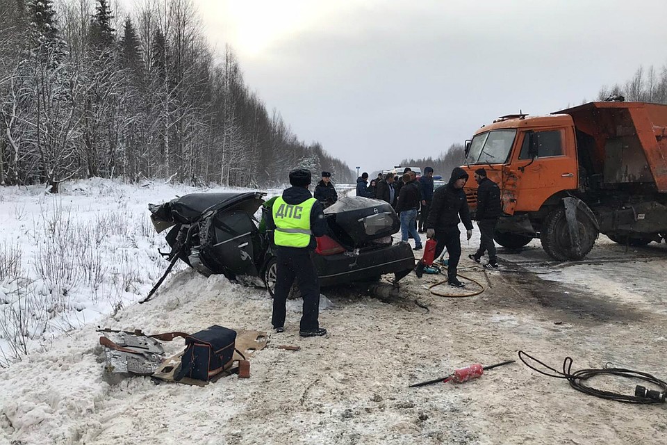 Авария унесла жизни родителей ребенка. Фото: УГИБДД УМВД России по Кировской области