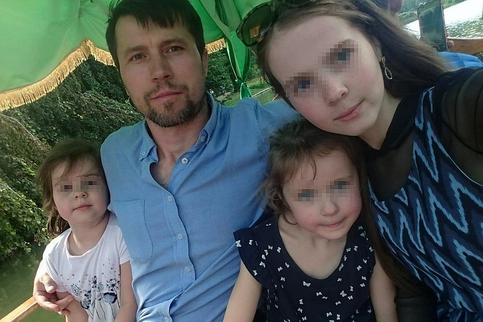 Россиянин Денис Лисов, вывезший детей из Швеции, прилетел в Москву