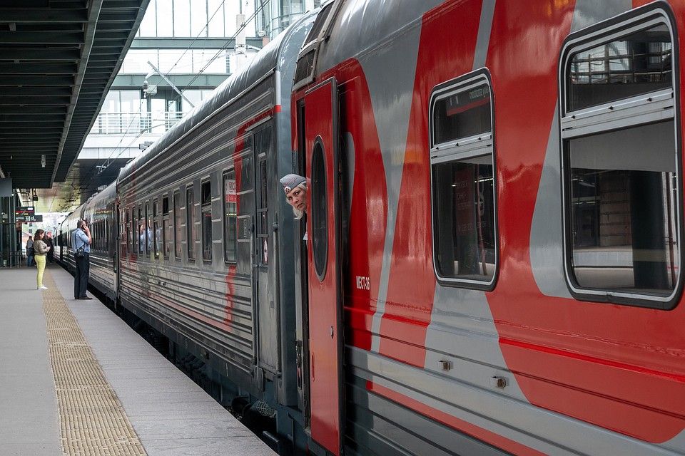 На новогодние праздники через Петербург в Финляндию путят дополнительный поезд.