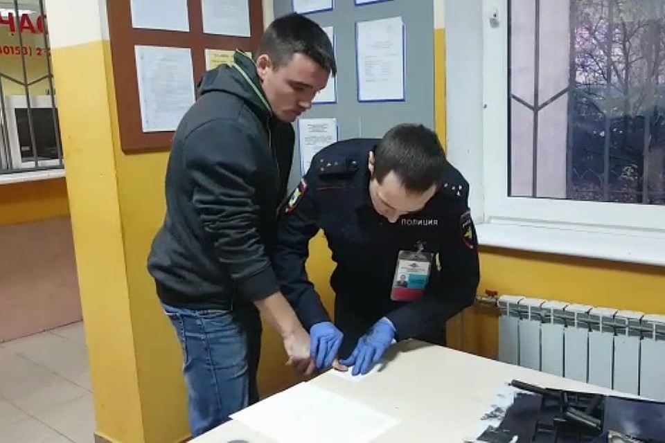 Водитель уже признался в том, что именно он совершил ДТП.