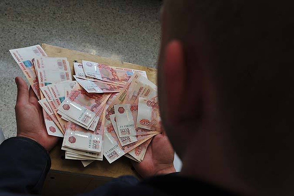 Москвичу грозит до 6 лет колонии за аферы с налогами.