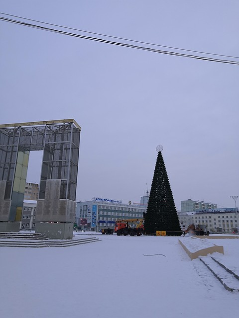 Температура воздуха ночью -25-27, днем -20-22°.