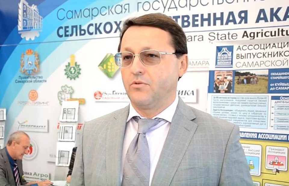 Олег Азаров работал в мэрии, а потом - в Жигулевских садах