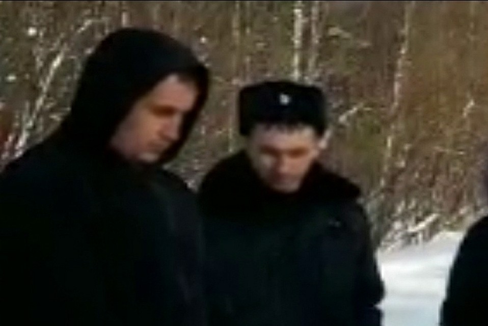 Преступник показывает место убийства Миненко Фото: стопкадр с видео