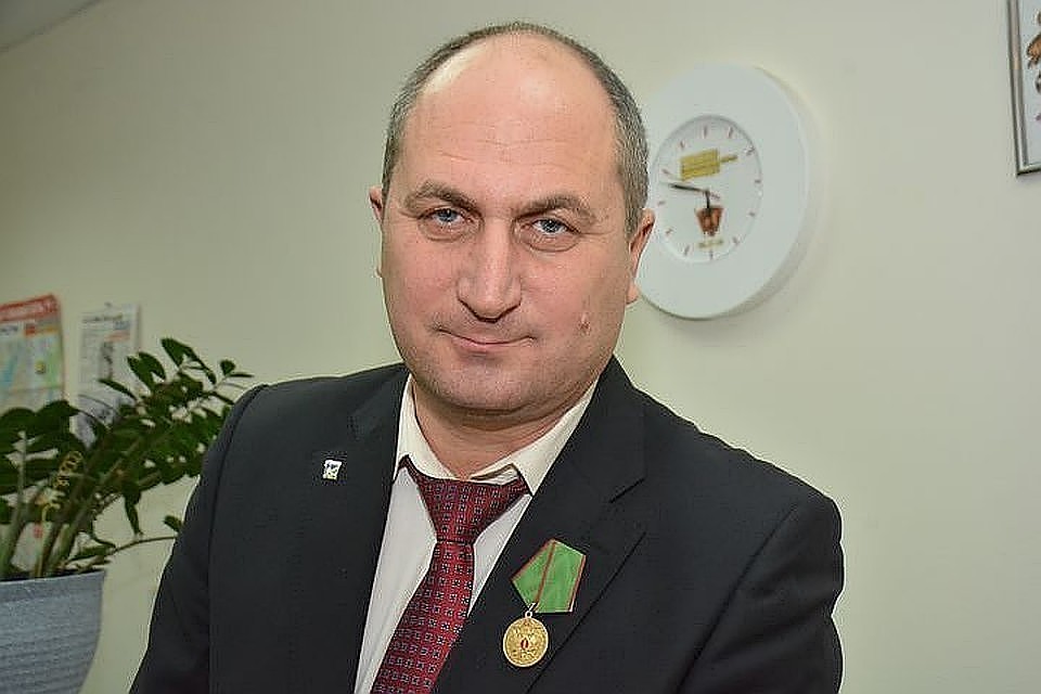 Бывший школьный директор и офицер ГУФСИН отправлен под домашний арест.