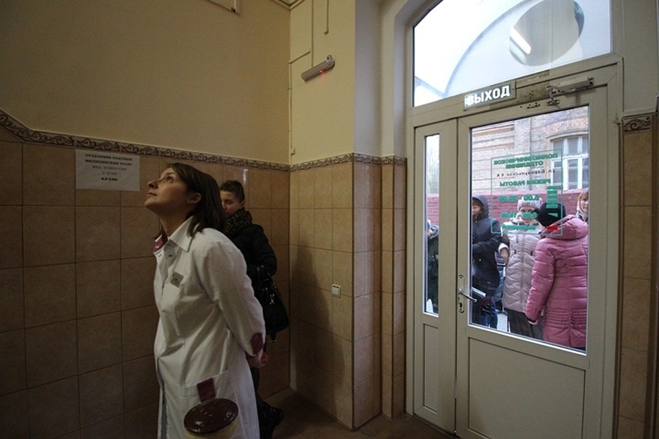 В среду и четверг наркодиспансер на Барнаульской едва не взяли штурмом.