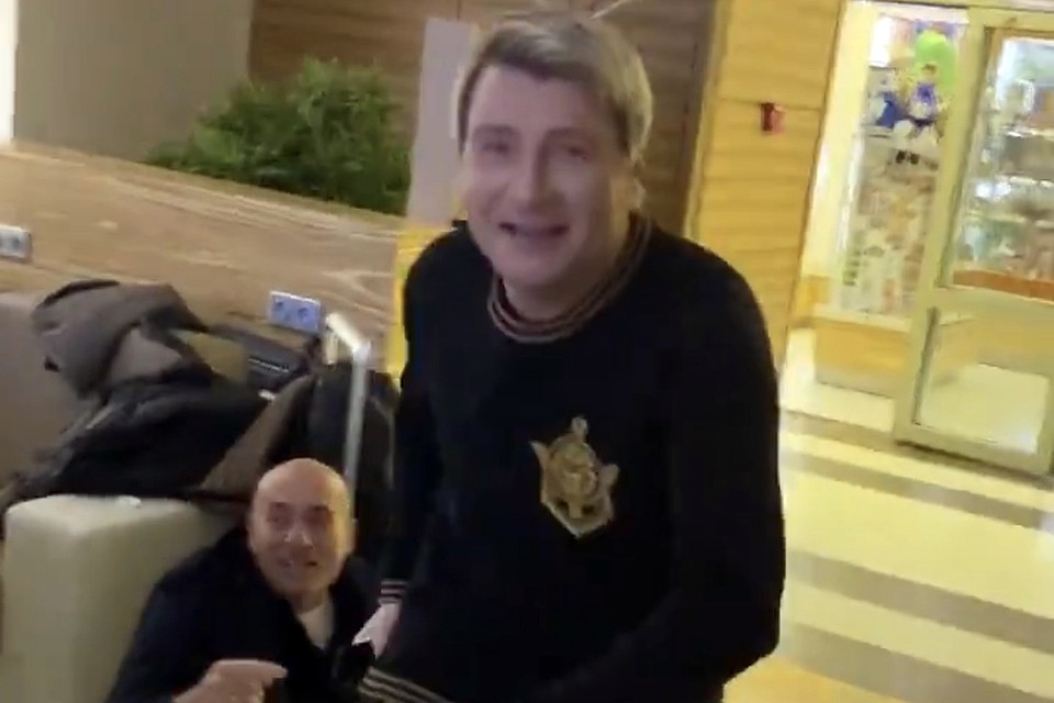Видео опубликовал Лазарев, сопроводив подписью «дружба в шоу-бизнесе»