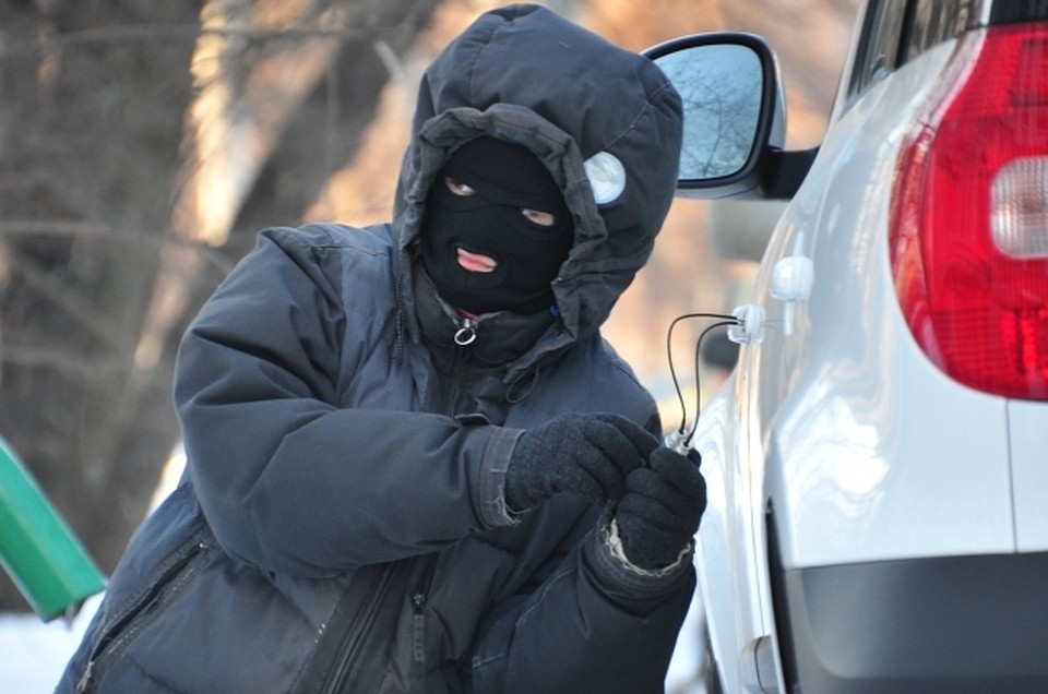 Если кто-нибудь видел момент угона, позвоните в полицию.
