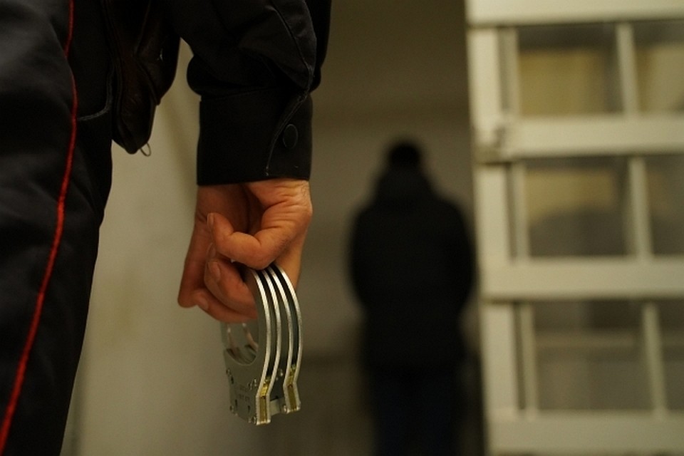 Полицейские задержали подозреваемого