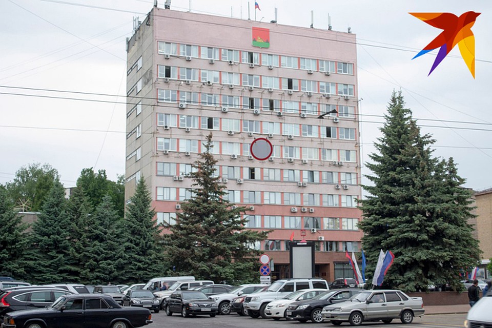 В Брянском горсовете проходит очередное заседание.