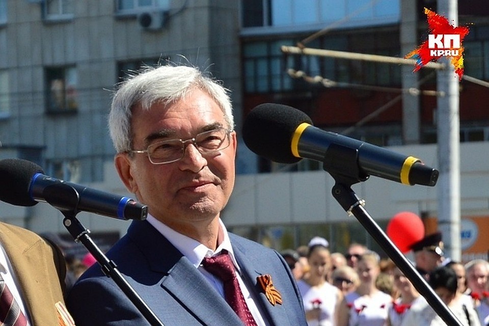 Вызванный на бой экс-мэр Липецка посоветовал качку быть внимательнее за рулем
