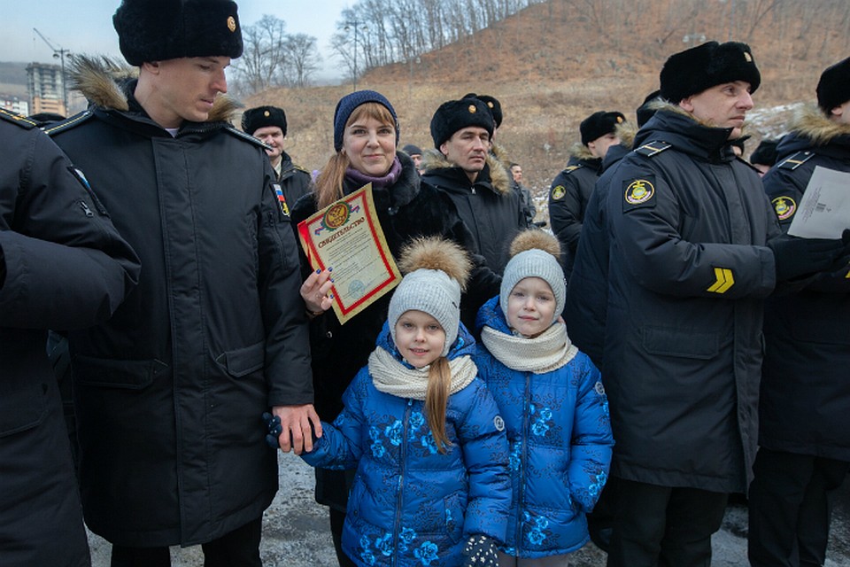 Военнослужащие Тихоокеанского флота и Восточного военного округа получили ключи от 299 квартир