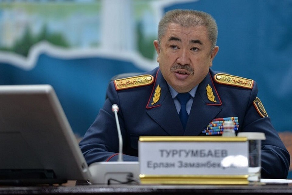 Министерство внутренних дел принимает, и будет принимать самые жесткие меры не только к самим нарушителям из числа полицейских, но также к их руководству.