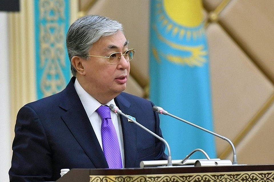 Первый шаг, по словам Президента Казахстана, связан с формированием Президентского молодежного кадрового резерва.