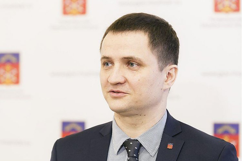 Дмитрий Панычев лично осмотрел одного из пострадавших на "Кузнецове". Фото: vademec.ru