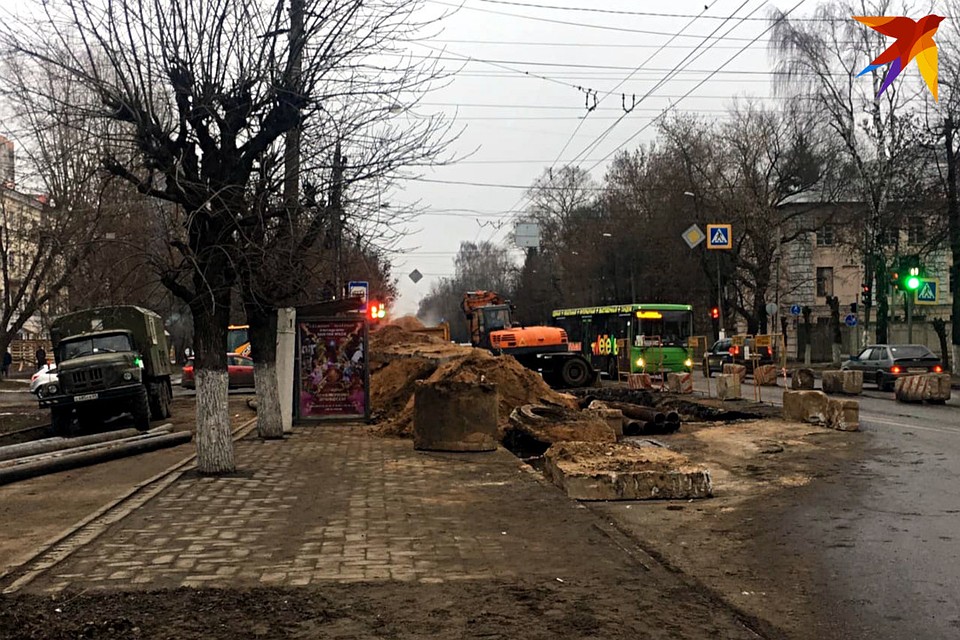 15 декабря днём работы на Петербургском шоссе всё ещё продолжаются.