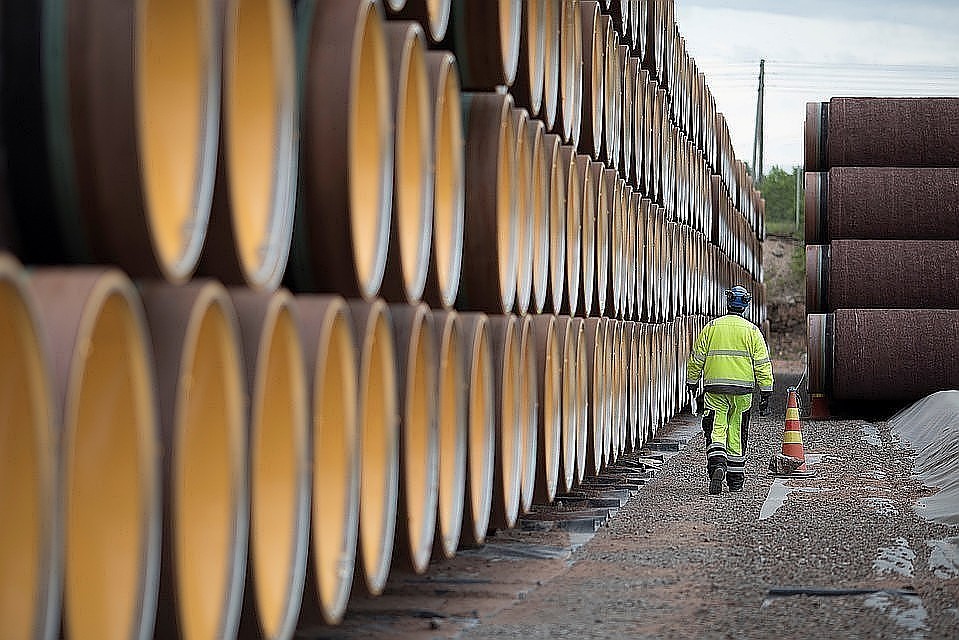 Оператор "Северного потока-2" запросил у Германии разрешение на прокладку труб