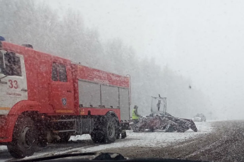 Страшная авария под Нижним Новгородом: Пострадали четыре человека, в том числе 12-летняя девочка. ФОТО: Регион-52