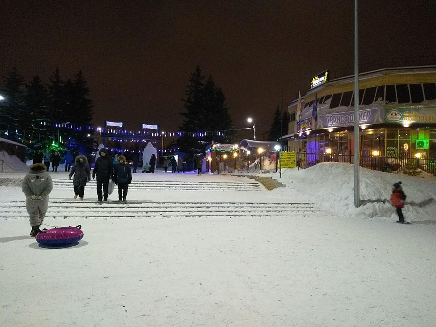 Погода радует омичей.