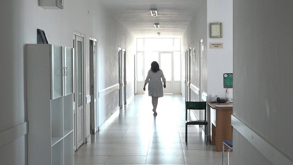 37-летняя женщина, в автомобиль, в котором она ехала в Кишинев, врезался ее бывший муж, была снова прооперирована