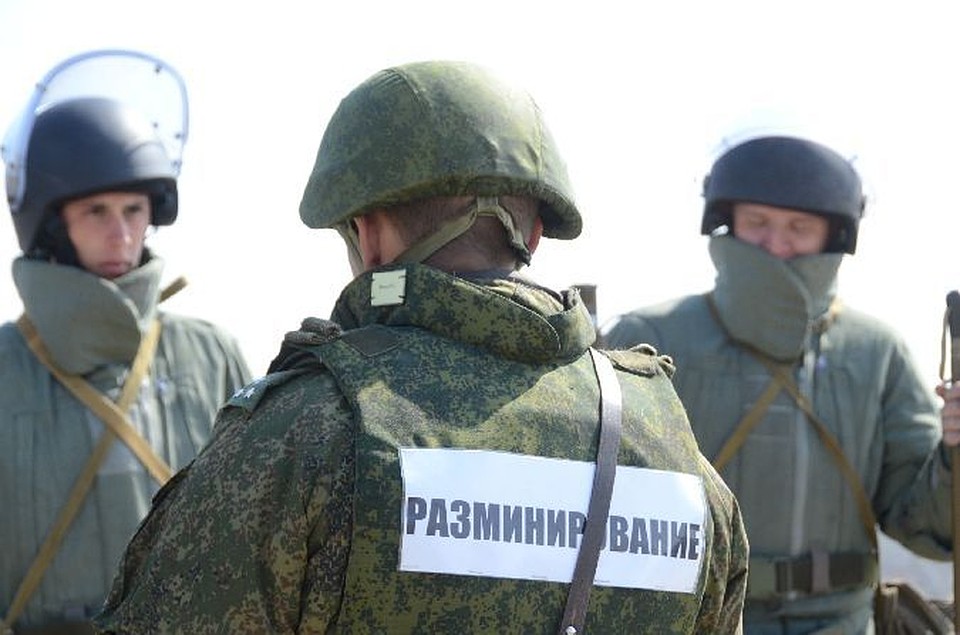 Оперативные службы проводят обследование зданий.