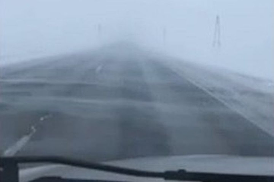 Вьюга закрыла весь горизонт. Фото: стоп-кадр