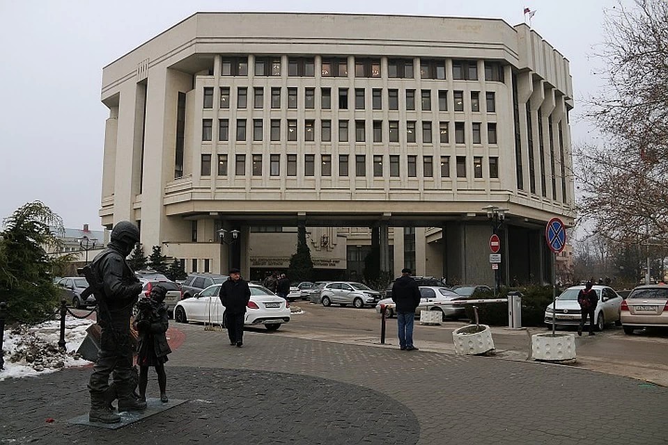 На Украине уже не раз звучали лозунги по "возвращению" полуострова