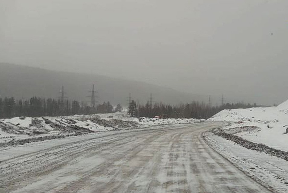 В аварии на трассе погибли пять человек.