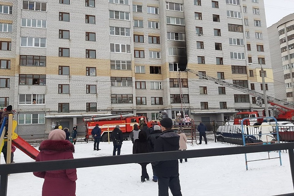 Пламя удалось побороть быстро. фото"Подслушано в Ярославле"\vk.com.