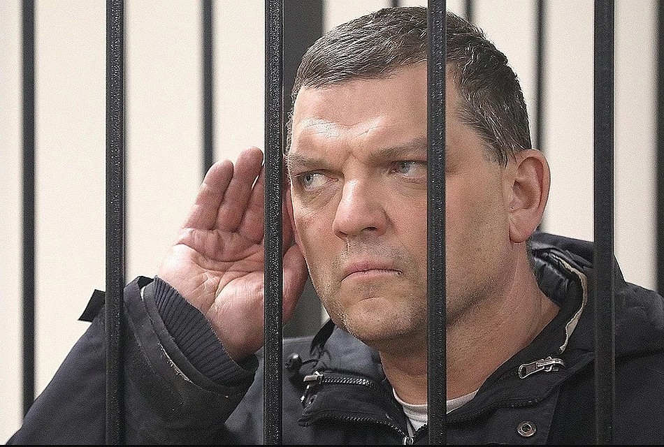 Илья Аверьянов в Пресненском районном суде. ФОТО Михаил Почуев/ТАСС