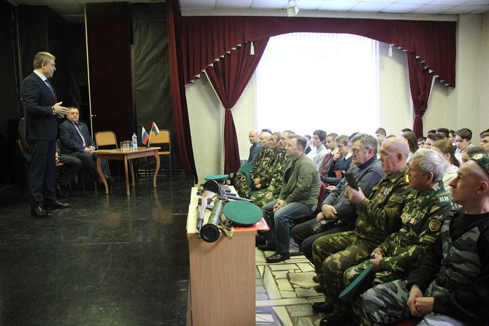 Депутат Государственной Думы Николай Брыкин встретился с тюменской молодежью. Фото - ТРО партии "Единая Россия".