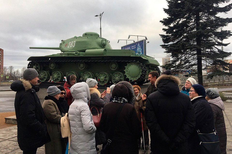 Инициативная группа во главе с депутатом Законодательного собрания Алексеем Цивилевым активно выступает против строительства в зеленой зоне.