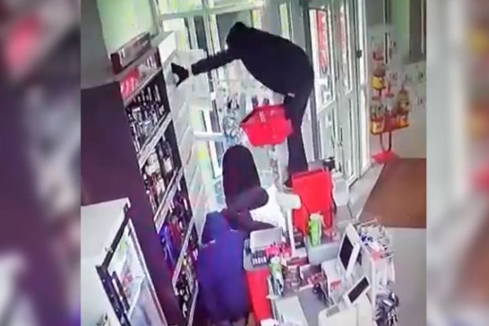 Полиция ведет проверку.
