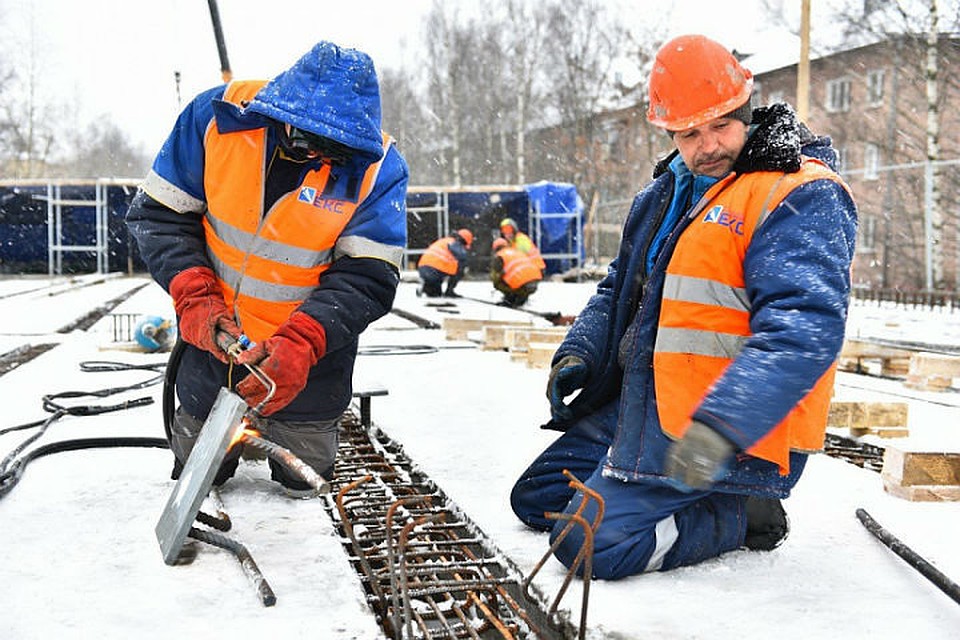 Технологический процесс прервать было нельзя, это бы сильно сказалось на качестве работ
