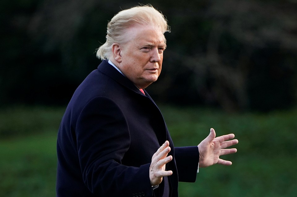 Снимок загорелого лица Трампа собрал десятки тысяч лайков в