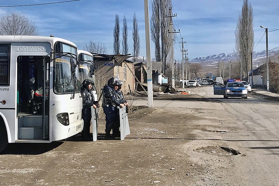 В регионе был введен режим ЧС. Около 40 человек задержаны
