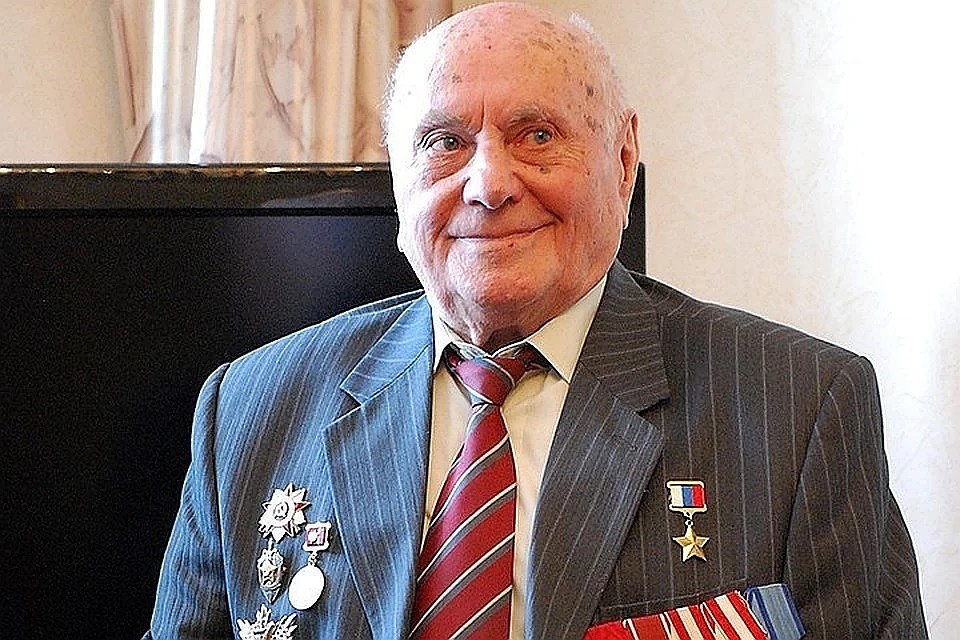 Легендарный разведчик Алексей Ботян умер на 104-м году жизни