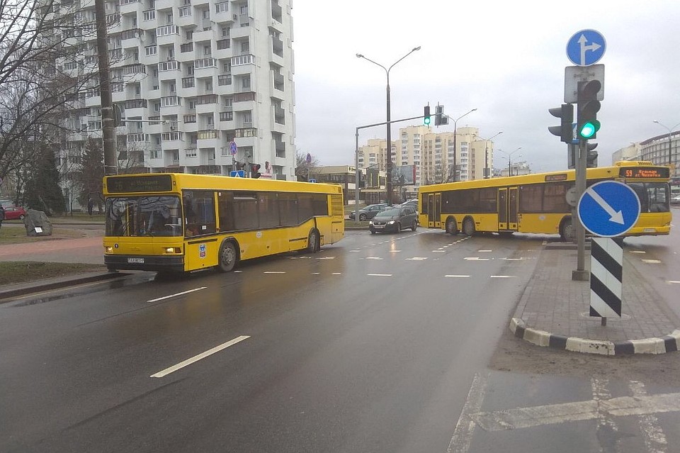 В Минске столкнулись два автобуса. Фото: ГАИ