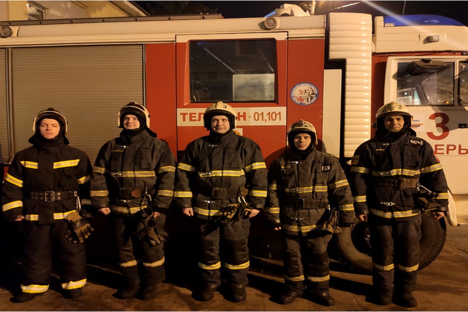 Хозяин квартиры был спасен звеном газодымозащитной службы. Фото: ГУ МЧС России по Тверской области