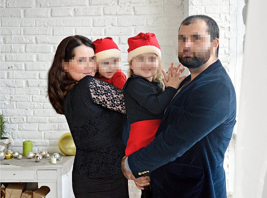 По фотографиям в соцсетях семья у Екатерины - благополучная и счастливая.