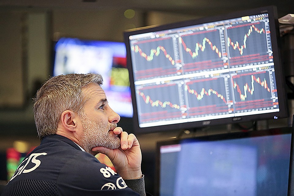 Цена на нефть Brent за ночь обвалилась более чем на 30%