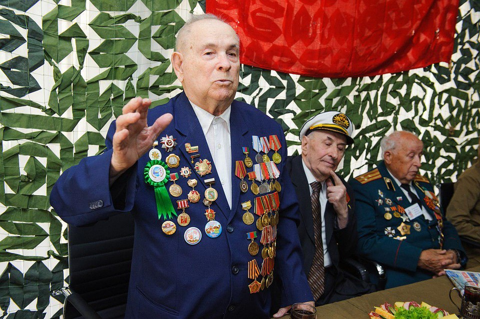 Степан Степанович Моргун был частым гостем в редакции "Комсомольской правды". Приходил на акцию "Землянка "КП"