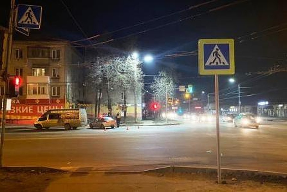 По словам свидетелей, водитель маршрутки нарушил ПДД.